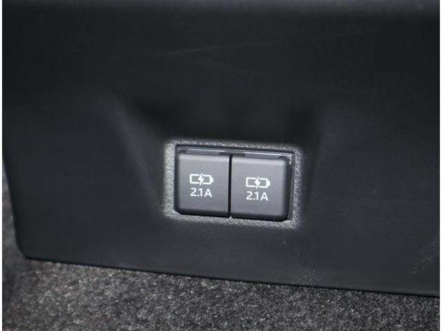 カムリ Ｇレザーパッケージ　革シート　フルセグ　メモリーナビ　ＤＶＤ再生　ミュージックプレイヤー接続可　バックカメラ　衝突被害軽減システム　ＥＴＣ　ＬＥＤヘッドランプ　ワンオーナー　記録簿（8枚目）