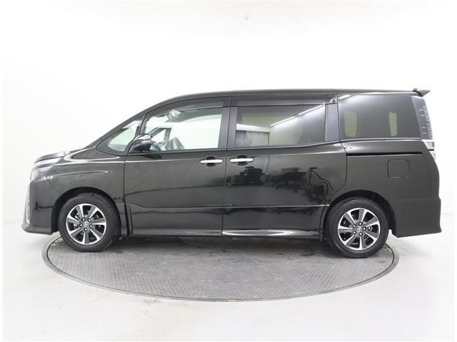 ヴォクシー ＺＳ　煌ＩＩＩ　フルセグ　メモリーナビ　ＤＶＤ再生　ミュージックプレイヤー接続可　バックカメラ　衝突被害軽減システム　ＥＴＣ　両側電動スライド　ＬＥＤヘッドランプ　ウオークスルー　乗車定員７人　３列シート　フルエアロ（3枚目）