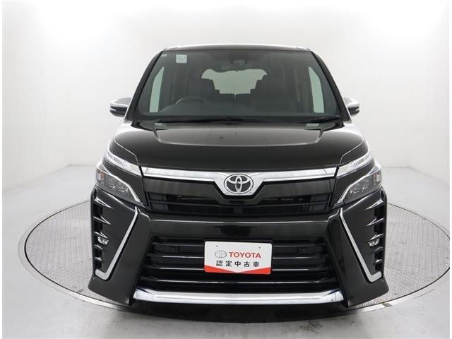 ヴォクシー ＺＳ　煌ＩＩＩ　フルセグ　メモリーナビ　ＤＶＤ再生　ミュージックプレイヤー接続可　バックカメラ　衝突被害軽減システム　ＥＴＣ　両側電動スライド　ＬＥＤヘッドランプ　ウオークスルー　乗車定員７人　３列シート　フルエアロ（29枚目）