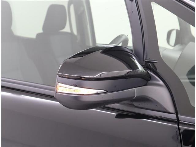 ノア Ｓｉ　フルセグ　メモリーナビ　ＤＶＤ再生　ミュージックプレイヤー接続可　バックカメラ　衝突被害軽減システム　ＥＴＣ　両側電動スライド　ＬＥＤヘッドランプ　ウオークスルー　乗車定員７人　３列シート　フルエアロ（26枚目）