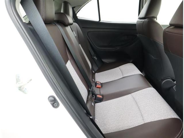 ヤリスクロス ハイブリッドＺ　メモリーナビ　ＤＶＤ再生　ミュージックプレイヤー接続可　バックカメラ　衝突被害軽減システム　ＥＴＣ　ドラレコ　ＬＥＤヘッドランプ　ワンオーナー　記録簿（7枚目）