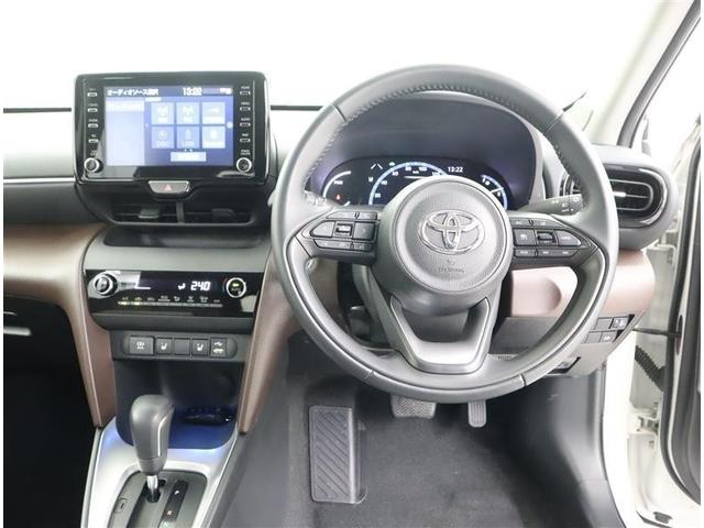 ヤリスクロス ハイブリッドＺ　メモリーナビ　ＤＶＤ再生　ミュージックプレイヤー接続可　バックカメラ　衝突被害軽減システム　ＥＴＣ　ドラレコ　ＬＥＤヘッドランプ　ワンオーナー　記録簿（9枚目）