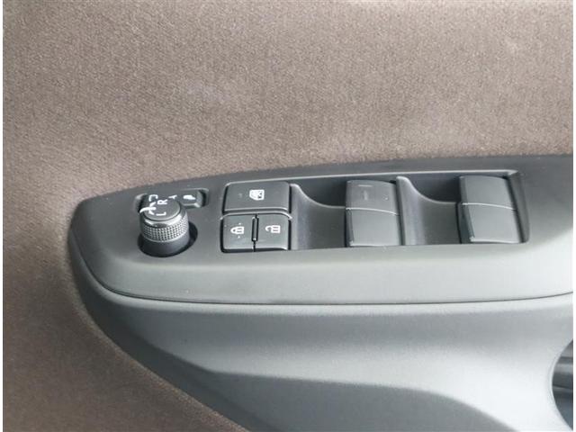 ヤリスクロス ハイブリッドＺ　メモリーナビ　ＤＶＤ再生　ミュージックプレイヤー接続可　バックカメラ　衝突被害軽減システム　ＥＴＣ　ドラレコ　ＬＥＤヘッドランプ　ワンオーナー　記録簿（24枚目）