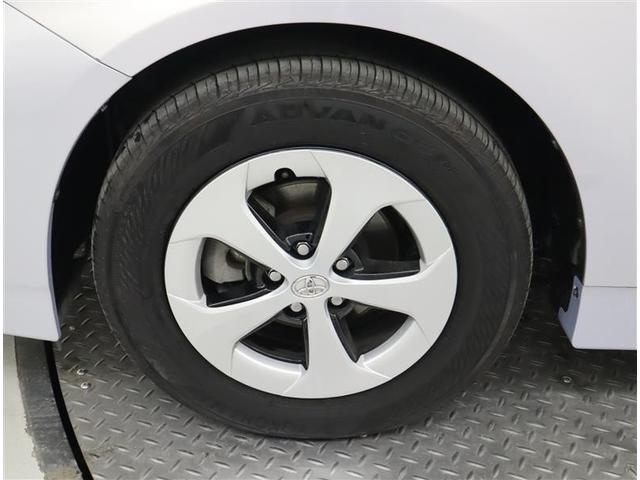 プリウス S フルセグ メモリーナビ DVD再生 ミュージックプレイヤー接続可 バックカメラ ETC HIDヘッドライト ワンオーナー 記録簿(26枚目)