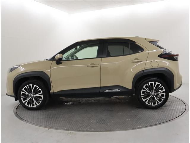 ヤリスクロス ハイブリッドＺ　フルセグ　メモリーナビ　ミュージックプレイヤー接続可　バックカメラ　衝突被害軽減システム　ＥＴＣ　ドラレコ　ＬＥＤヘッドランプ　ワンオーナー（2枚目）