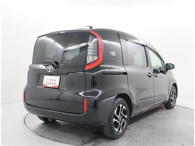 シエンタ Ｚ　フルセグ　メモリーナビ　ミュージックプレイヤー接続可　バックカメラ　衝突被害軽減システム　ＥＴＣ　ドラレコ　両側電動スライド　ＬＥＤヘッドランプ　ウオークスルー　乗車定員７人　３列シート　ワンオーナー（4枚目）