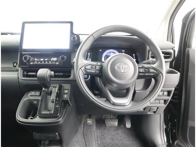 シエンタ Ｚ　フルセグ　メモリーナビ　ミュージックプレイヤー接続可　バックカメラ　衝突被害軽減システム　ＥＴＣ　ドラレコ　両側電動スライド　ＬＥＤヘッドランプ　ウオークスルー　乗車定員７人　３列シート　ワンオーナー（9枚目）