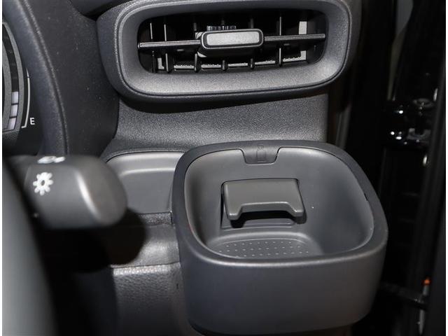 シエンタ Ｚ　フルセグ　メモリーナビ　ミュージックプレイヤー接続可　バックカメラ　衝突被害軽減システム　ＥＴＣ　ドラレコ　両側電動スライド　ＬＥＤヘッドランプ　ウオークスルー　乗車定員７人　３列シート　ワンオーナー（24枚目）