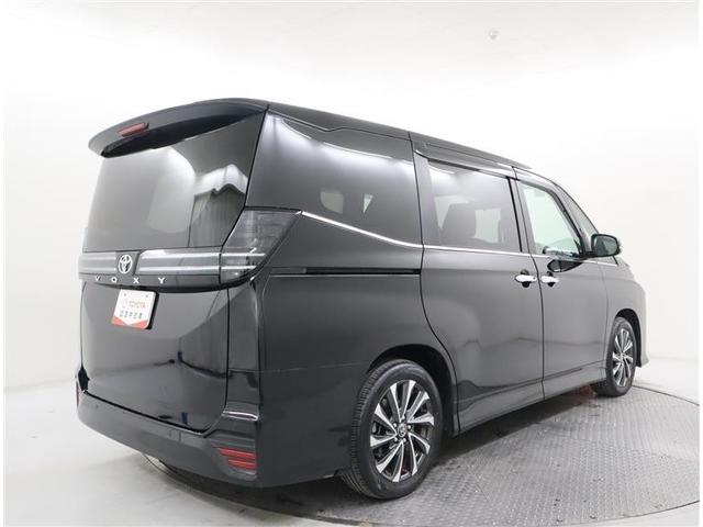 ヴォクシー Ｓ－Ｚ　メモリーナビ　ミュージックプレイヤー接続可　バックカメラ　衝突被害軽減システム　ＥＴＣ　両側電動スライド　ＬＥＤヘッドランプ　乗車定員７人　３列シート　ワンオーナー　記録簿（3枚目）