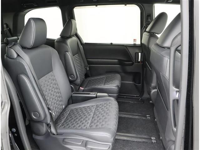 ヴォクシー Ｓ－Ｚ　メモリーナビ　ミュージックプレイヤー接続可　バックカメラ　衝突被害軽減システム　ＥＴＣ　両側電動スライド　ＬＥＤヘッドランプ　乗車定員７人　３列シート　ワンオーナー　記録簿（5枚目）