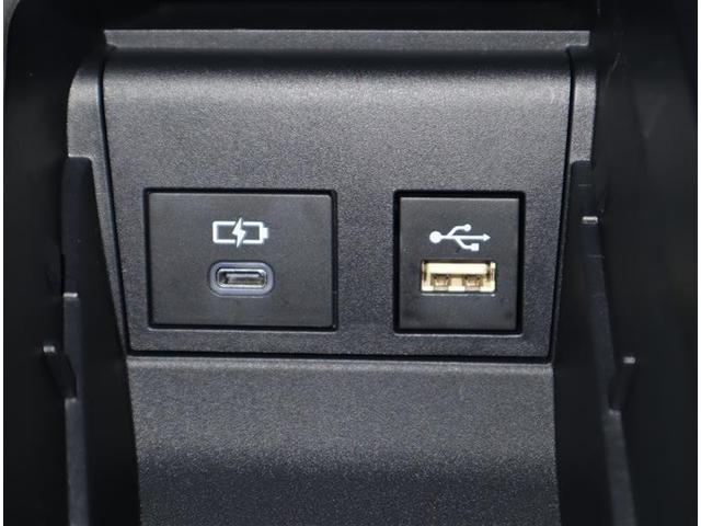 ヴォクシー Ｓ－Ｚ　メモリーナビ　ミュージックプレイヤー接続可　バックカメラ　衝突被害軽減システム　ＥＴＣ　両側電動スライド　ＬＥＤヘッドランプ　乗車定員７人　３列シート　ワンオーナー　記録簿（16枚目）