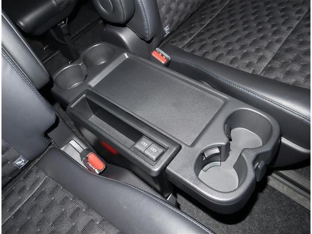 ヴォクシー Ｓ－Ｚ　メモリーナビ　ミュージックプレイヤー接続可　バックカメラ　衝突被害軽減システム　ＥＴＣ　両側電動スライド　ＬＥＤヘッドランプ　乗車定員７人　３列シート　ワンオーナー　記録簿（18枚目）