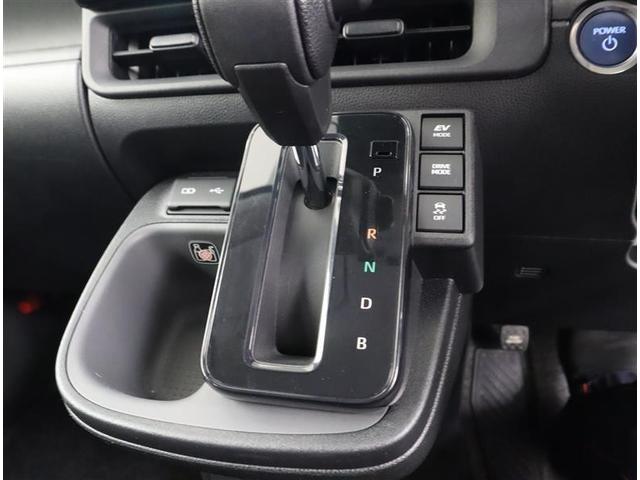 シエンタ ハイブリッドＧ　フルセグ　メモリーナビ　ミュージックプレイヤー接続可　バックカメラ　衝突被害軽減システム　ＥＴＣ　ドラレコ　両側電動スライド　ＬＥＤヘッドランプ　ウオークスルー　乗車定員７人　３列シート　ワンオーナー（13枚目）