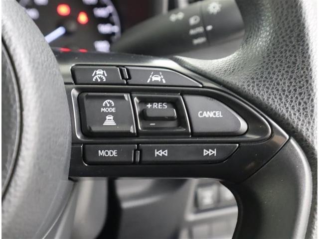 シエンタ ハイブリッドＧ　フルセグ　メモリーナビ　ミュージックプレイヤー接続可　バックカメラ　衝突被害軽減システム　ＥＴＣ　ドラレコ　両側電動スライド　ＬＥＤヘッドランプ　ウオークスルー　乗車定員７人　３列シート　ワンオーナー（16枚目）