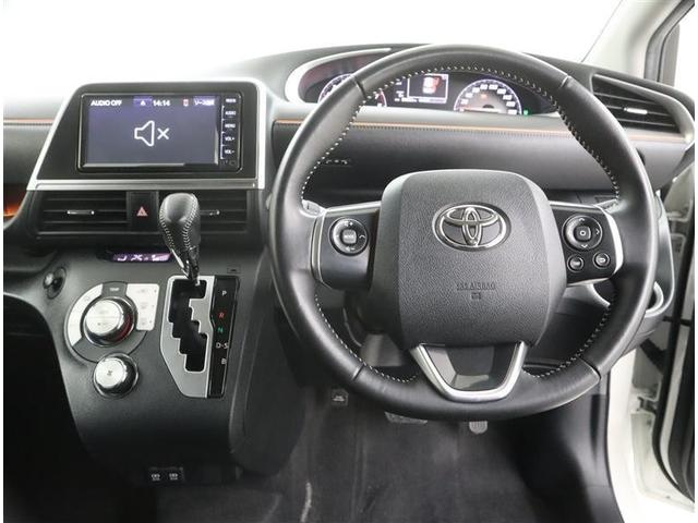 シエンタ Ｇ　ワンセグ　メモリーナビ　ミュージックプレイヤー接続可　バックカメラ　衝突被害軽減システム　両側電動スライド　ＬＥＤヘッドランプ　ウオークスルー　乗車定員７人　３列シート　ワンオーナー（7枚目）