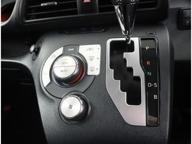 シエンタ Ｇ　ワンセグ　メモリーナビ　ミュージックプレイヤー接続可　バックカメラ　衝突被害軽減システム　両側電動スライド　ＬＥＤヘッドランプ　ウオークスルー　乗車定員７人　３列シート　ワンオーナー（12枚目）