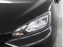 LEDランプ車 白く照らされるのが特徴です。明るいだけでなく、周囲からの認知されやすく歩行者や死角にいる方へアピール効果、安全性が飛躍的に向上します!