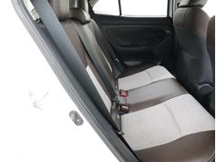 ��䥷���Ȥϣ��ͤ����Ǥ���������κ����ѤΥ����ȥ٥�Ȥ⸪�ݤ��Υ٥�Ȥǰ���������θ���Ƥ��ޤ��� 6