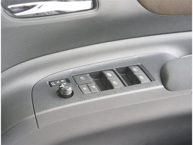 シエンタ Ｇ　クエロ　フルセグ　メモリーナビ　ＤＶＤ再生　ミュージックプレイヤー接続可　バックカメラ　衝突被害軽減システム　ＥＴＣ　両側電動スライド　ＬＥＤヘッドランプ　ウオークスルー　乗車定員７人　３列シート（24枚目）