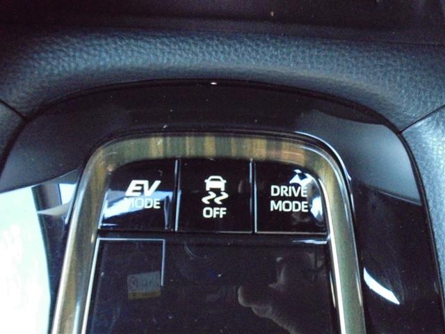 カローラクロス ハイブリッド Z ワンオーナー 衝突軽減ブレーキ サンルーフ フルセグ メモリーナビ Bluetoothオーディオ パノラミックビューモニター ETC ドラレコ LEDヘッドランプ フルエアロ クルーズコントロール(26枚目)