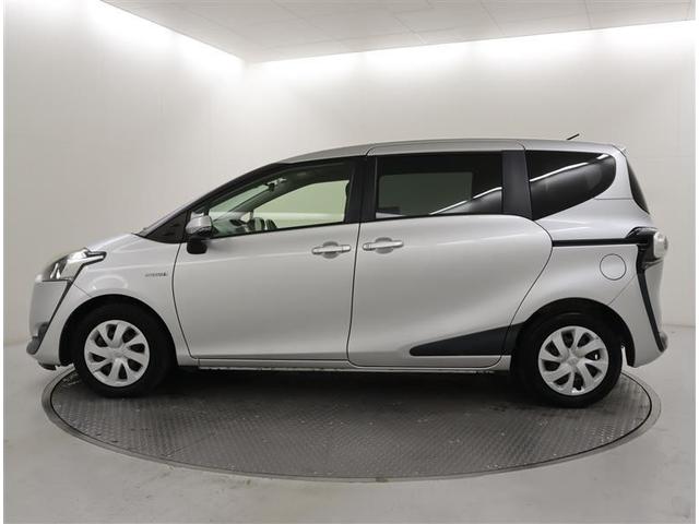 シエンタ ハイブリッドＧ　メモリーナビ　フルセグＴＶ　ＤＶＤ再生　ミュージックプレイヤー接続可　バックカメラ　衝突被害軽減システム　ＥＴＣ　両側電動スライド　ウオークスルー　乗車定員７人　３列シート　記録簿　スマートキー（3枚目）