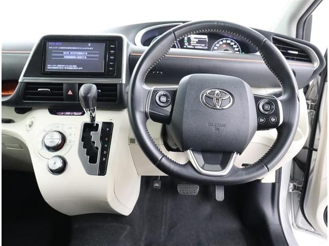 シエンタ ハイブリッドＧ　メモリーナビ　フルセグＴＶ　ＤＶＤ再生　ミュージックプレイヤー接続可　バックカメラ　衝突被害軽減システム　ＥＴＣ　両側電動スライド　ウオークスルー　乗車定員７人　３列シート　記録簿　スマートキー（11枚目）