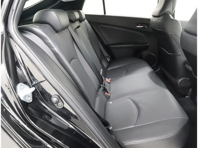 プリウス Ａプレミアム　ツーリングセレクション　ワンオーナー　フルセグ　メモリーナビ　ＤＶＤ再生　Ｂｌｕｅｔｏｏｔｈオーディオ　バックカメラ　衝突被害軽減システム　ＥＴＣ　ＬＥＤヘッドランプ　記録簿　レーダークルーズコントロル　シートヒーター（8枚目）