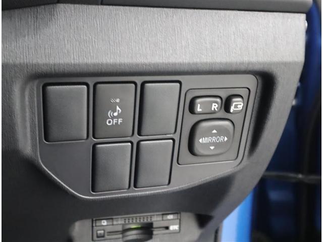 プリウス Ｓマイコーデ　メモリーナビ　ワンセグＴＶ　ミュージックプレイヤー接続可　バックカメラ　ＥＴＣ　ＨＩＤヘッドライト　記録簿　スマートキー　デュアルエアバッグ　レザーシート　アルミホイール（23枚目）