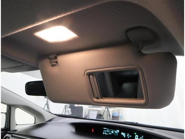 プリウス Ｓマイコーデ　メモリーナビ　ワンセグＴＶ　ミュージックプレイヤー接続可　バックカメラ　ＥＴＣ　ＨＩＤヘッドライト　記録簿　スマートキー　デュアルエアバッグ　レザーシート　アルミホイール（26枚目）