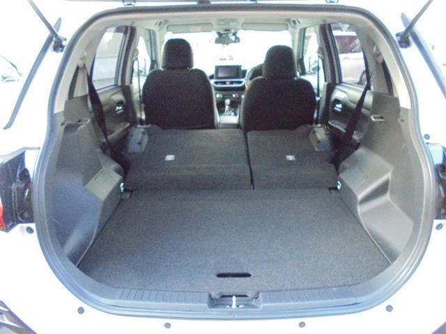 ライズ Ｚ　ワンオーナー　フルセグ　メモリーナビ　ＤＶＤ再生　ミュージックプレイヤー接続可　パノラミックビューモニター　衝突被害軽減システム　ＥＴＣ　ドラレコ　ＬＥＤヘッドランプ　レーダークルーズコントロール（9枚目）