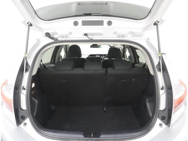 アクア Ｓスタイルブラック　衝突軽減ブレーキ　ＣＤ再生　ミュージックプレイヤー接続可　スマートキー　車線逸脱警報　ペダル踏み間違い急発進抑制装置　ＥＴＣ　ＬＥＤヘッドランプ　オートマチックハイビーム　デュアルエアバッグ（8枚目）