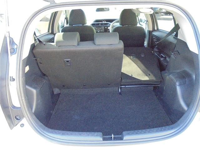 アクア Ｓスタイルブラック　衝突軽減ブレーキ　ＣＤ再生　ミュージックプレイヤー接続可　スマートキー　車線逸脱警報　ペダル踏み間違い急発進抑制装置　ＥＴＣ　ＬＥＤヘッドランプ　オートマチックハイビーム　デュアルエアバッグ（9枚目）