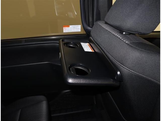 ヴォクシー ＺＳ　フルセグ　メモリーナビ　ＤＶＤ再生　ミュージックプレイヤー接続可　バックカメラ　衝突被害軽減システム　ＥＴＣ　電動スライドドア　ＬＥＤヘッドランプ　ウオークスルー　乗車定員７人　３列シート　フルエアロ（9枚目）