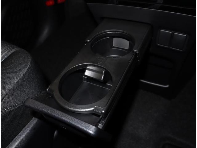 ヴォクシー ＺＳ　フルセグ　メモリーナビ　ＤＶＤ再生　ミュージックプレイヤー接続可　バックカメラ　衝突被害軽減システム　ＥＴＣ　電動スライドドア　ＬＥＤヘッドランプ　ウオークスルー　乗車定員７人　３列シート　フルエアロ（15枚目）