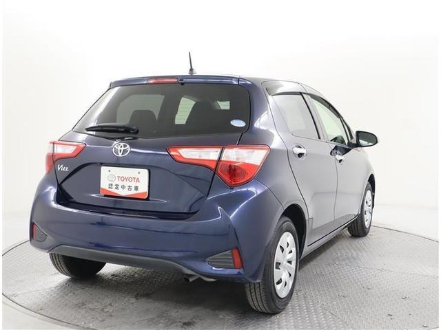 ヴィッツ Ｆ　セーフティーエディションＩＩＩ　ワンセグ　メモリーナビ　ミュージックプレイヤー接続可　バックカメラ　衝突被害軽減システム　ＥＴＣ　　ＬＥＤヘッドランプ　ワンオーナー（4枚目）