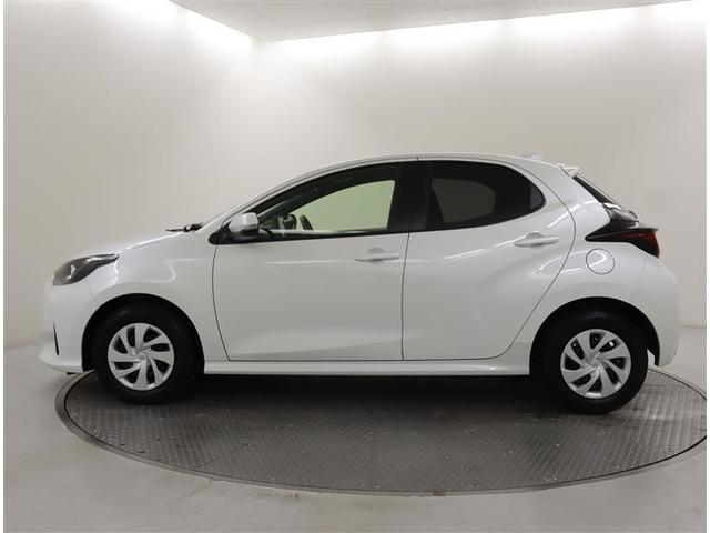 ヤリス Ｘ　ブラインドスポットモニター　バックカメラ　衝突被害軽減システム　ワンオーナー（5枚目）