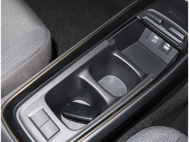 アクア Ｚ　フルセグ　メモリーナビ　ＤＶＤ再生　ミュージックプレイヤー接続可　バックカメラ　衝突被害軽減システム　ＥＴＣ　ＬＥＤヘッドランプ　ワンオーナー　記録簿（19枚目）