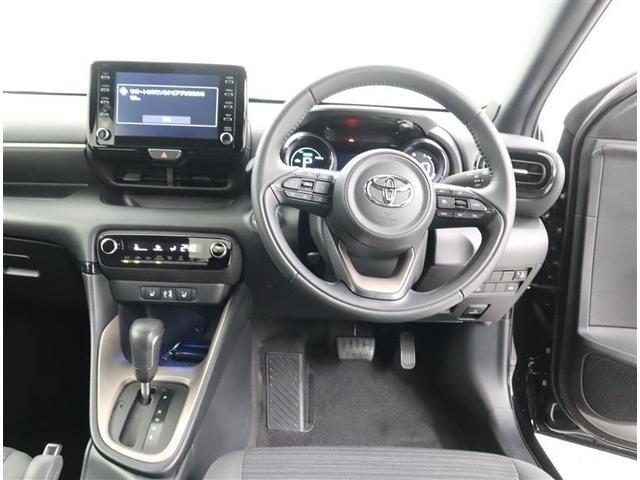 ヤリス ハイブリッドZ フルセグ ミュージックプレイヤー接続可 バックカメラ 衝突被害軽減システム ETC LEDヘッドランプ ワンオーナー(8枚目)