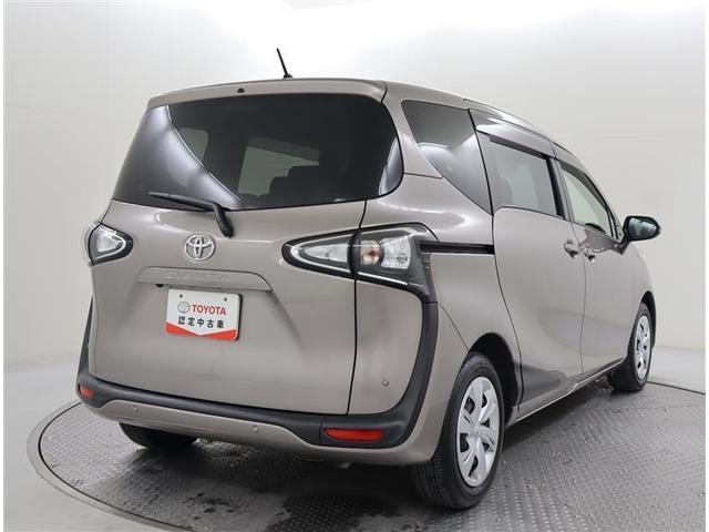 シエンタ Ｘ　フルセグ　メモリーナビ　ＤＶＤ再生　ミュージックプレイヤー接続可　バックカメラ　衝突被害軽減システム　ＥＴＣ　電動スライドドア　ウオークスルー　乗車定員７人　３列シート　ワンオーナー　記録簿（4枚目）