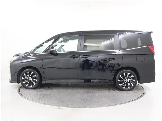 ノア Ｓ－Ｚ　フルセグ　メモリーナビ　ＤＶＤ再生　ミュージックプレイヤー接続可　後席モニター　バックカメラ　衝突被害軽減システム　ＥＴＣ　両側電動スライド　ＬＥＤヘッドランプ　乗車定員７人　３列シート　ワンオーナー（4枚目）