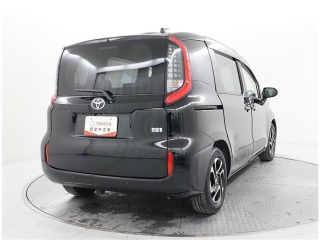 シエンタ ハイブリッドＺ　フルセグ　メモリーナビ　ミュージックプレイヤー接続可　バックカメラ　衝突被害軽減システム　ＥＴＣ　ドラレコ　両側電動スライド　ＬＥＤヘッドランプ　ウオークスルー　乗車定員７人　３列シート　ワンオーナー（4枚目）