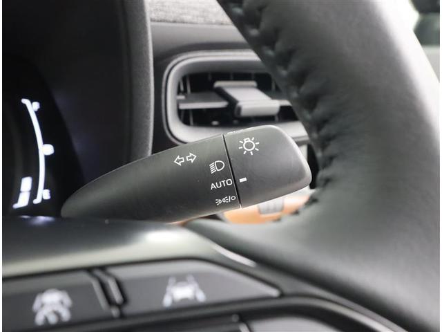 シエンタ ハイブリッドＺ　フルセグ　メモリーナビ　ミュージックプレイヤー接続可　バックカメラ　衝突被害軽減システム　ＥＴＣ　ドラレコ　両側電動スライド　ＬＥＤヘッドランプ　ウオークスルー　乗車定員７人　３列シート　ワンオーナー（19枚目）