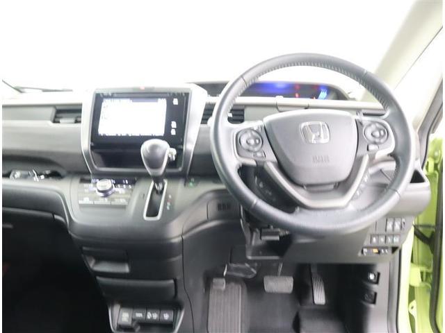 フリード Ｇ・ホンダセンシング　フルセグ　メモリーナビ　ＤＶＤ再生　ミュージックプレイヤー接続可　バックカメラ　衝突被害軽減システム　ＥＴＣ　両側電動スライド　ＬＥＤヘッドランプ　ウオークスルー　乗車定員６人　３列シート（7枚目）