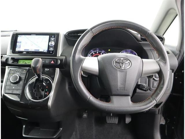ウィッシュ ２．０Ｚ　フルセグ　メモリーナビ　ＤＶＤ再生　バックカメラ　ＥＴＣ　ドラレコ　ＨＩＤヘッドライト　乗車定員６人　３列シート　ワンオーナー（10枚目）