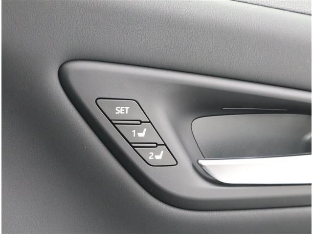 クラウンハイブリッド ＲＳアドバンス　革シート　フルセグ　メモリーナビ　ＤＶＤ再生　ミュージックプレイヤー接続可　バックカメラ　衝突被害軽減システム　ＥＴＣ　ドラレコ　ＬＥＤヘッドランプ　ワンオーナー　記録簿（31枚目）