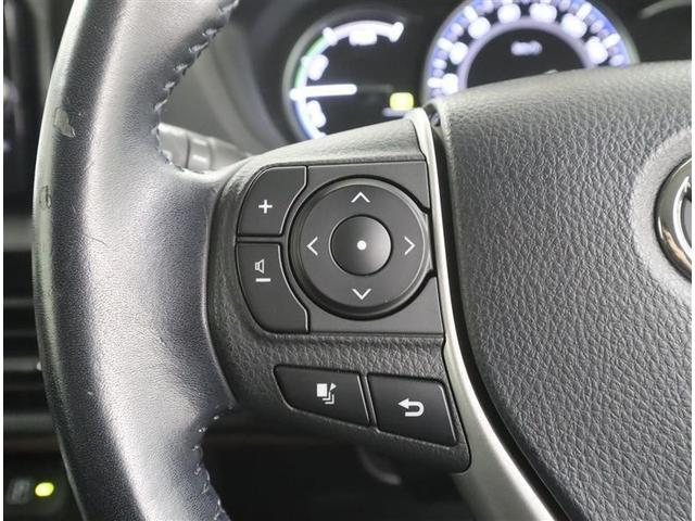 エスクァイア ハイブリッドＧｉ　フルセグ　メモリーナビ　ＤＶＤ再生　ミュージックプレイヤー接続可　後席モニター　バックカメラ　衝突被害軽減システム　ＥＴＣ　両側電動スライド　ＬＥＤヘッドランプ　乗車定員７人　３列シート　ワンオーナー（19枚目）