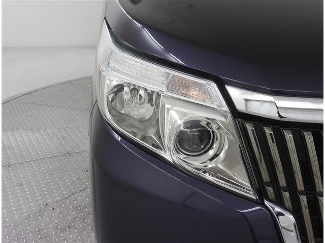 エスクァイア ハイブリッドＧｉ　フルセグ　メモリーナビ　ＤＶＤ再生　ミュージックプレイヤー接続可　後席モニター　バックカメラ　衝突被害軽減システム　ＥＴＣ　両側電動スライド　ＬＥＤヘッドランプ　乗車定員７人　３列シート　ワンオーナー（30枚目）