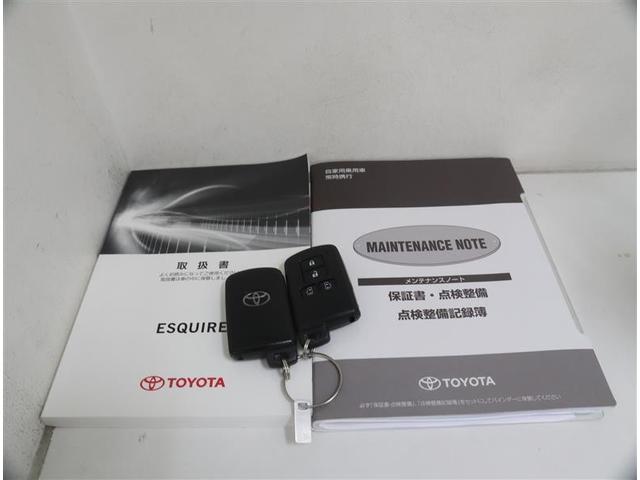 エスクァイア ハイブリッドＧｉ　フルセグ　メモリーナビ　ＤＶＤ再生　ミュージックプレイヤー接続可　後席モニター　バックカメラ　衝突被害軽減システム　ＥＴＣ　両側電動スライド　ＬＥＤヘッドランプ　乗車定員７人　３列シート　ワンオーナー（37枚目）