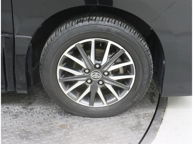 ノア Ｓｉ　フルセグ　メモリーナビ　ＤＶＤ再生　バックカメラ　衝突被害軽減システム　ＥＴＣ　ドラレコ　電動スライドドア　ＬＥＤヘッドランプ　ウオークスルー　乗車定員８人　３列シート（27枚目）