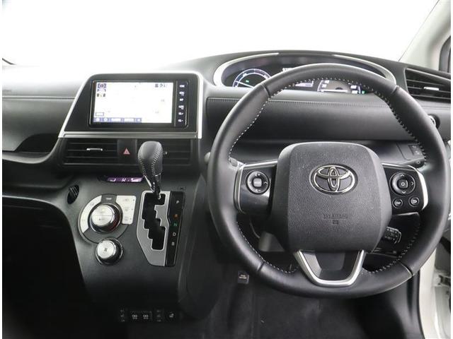 シエンタ ハイブリッド　Ｇ　セーフティーエディション　フルセグ　メモリーナビ　ＤＶＤ再生　ミュージックプレイヤー接続可　バックカメラ　衝突被害軽減システム　ＥＴＣ　ドラレコ　両側電動スライド　ＬＥＤヘッドランプ　ウオークスルー　乗車定員７人　３列シート（8枚目）